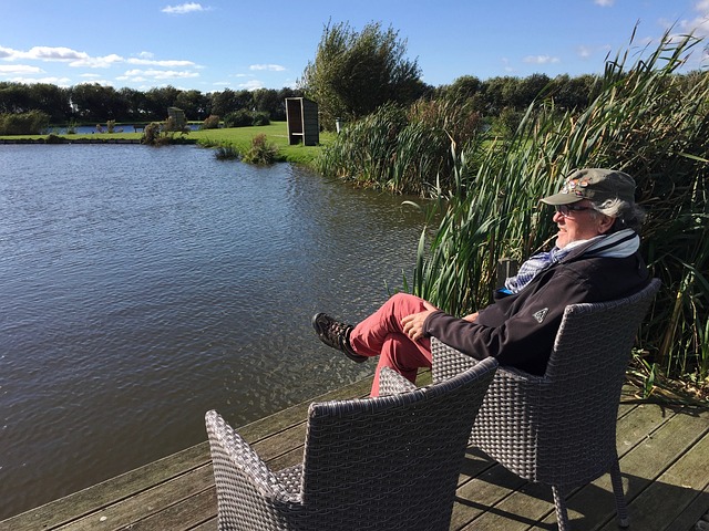 遠不足以說 遠不足以說